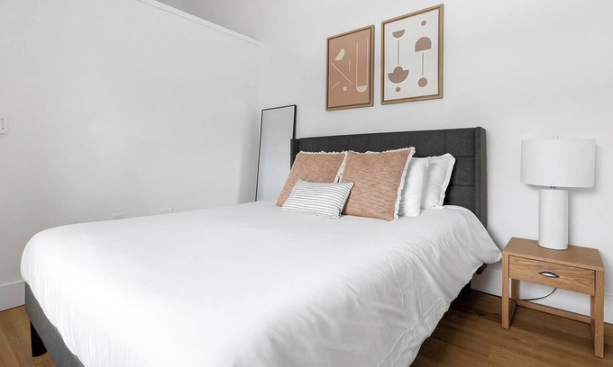 Cherry Creek Apartment | Landing at Studio 135 - 1 Bedroom in Cherry Creek