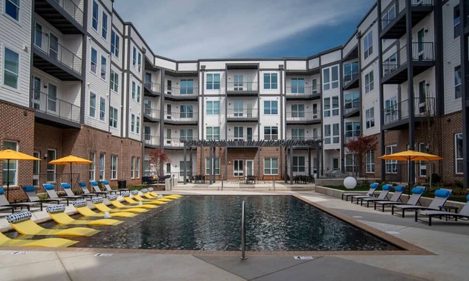 Madison Apartment | Landing at The Avenue Madison - 2 Bedrooms in Downtown Madison