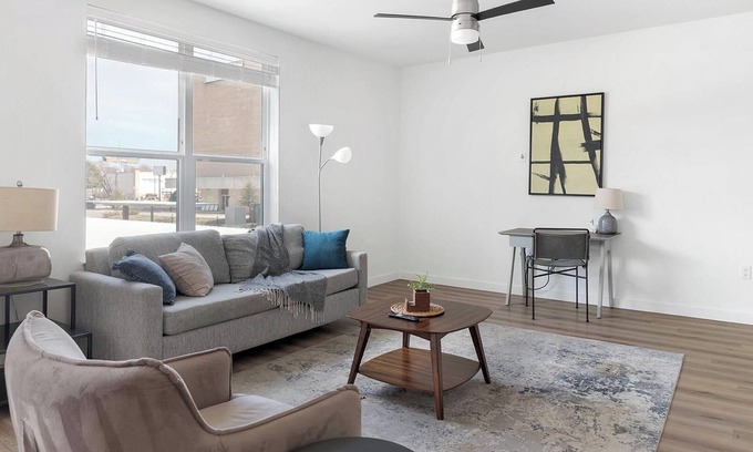 Garland Apartment | Landing at The Draper - 1 Bedroom in Garland
