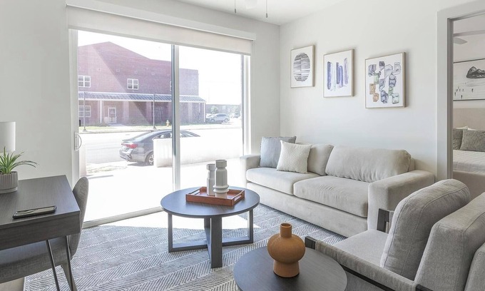 Huntsville Apartment | Landing at The Gallery - 2 Bedrooms in West Hun.