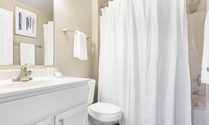 Fort Wayne Apartment | Landing at The Reserve at Dawson's Creek - 2 Bedrooms in Downtown Fort Wayne