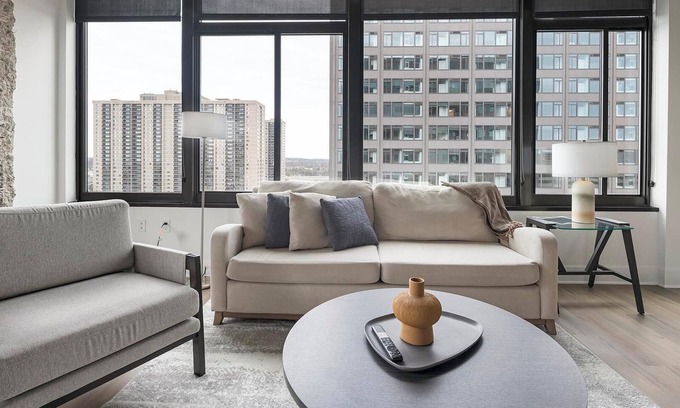 Baileys Crossroads Apartment | Landing at Three Collective - 2 Bedrooms in Fal.