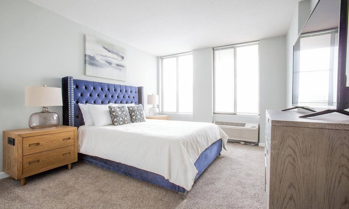 Fort Wayne Apartment | Landing at Three Rivers - 2 Bedrooms in Central.