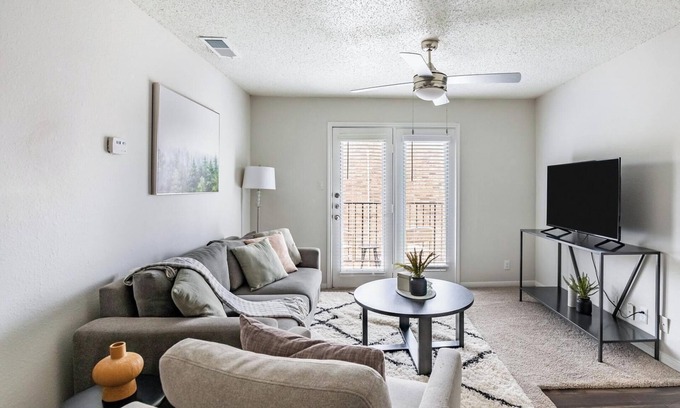 Denton Apartment | Landing at Woodhill - 1 Bedroom in Denton