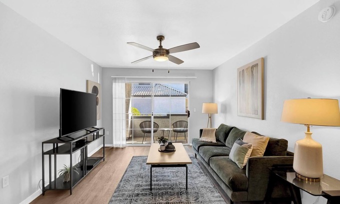 Greenbell Apartment | Landing | Modern 1BD, Pool, Gym