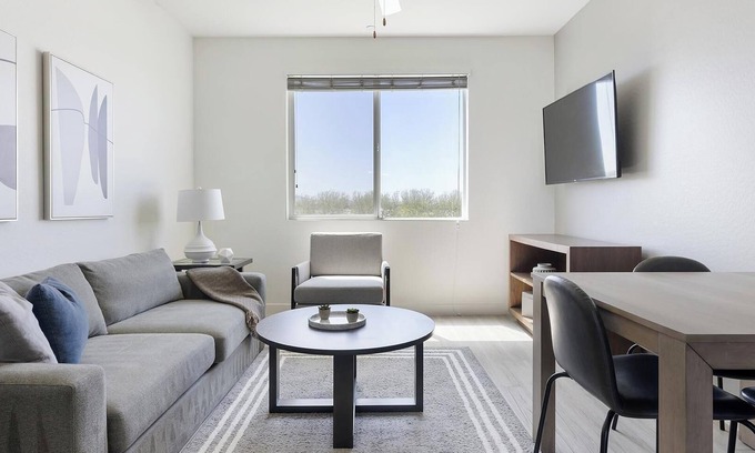 Maryvale Village Apartment | Landing | Modern 2BD, Clubhouse, Pool