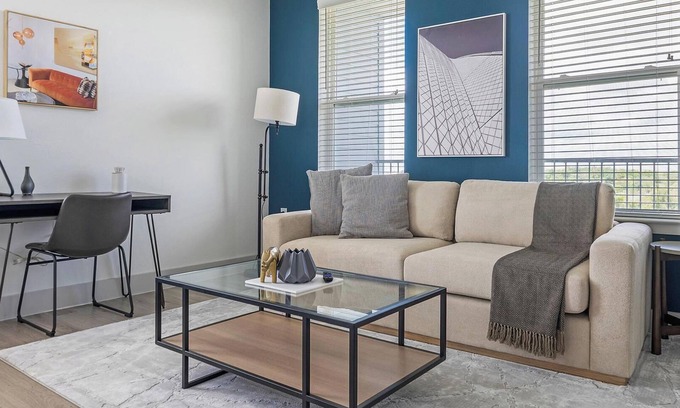 Austin Apartment | Landing | Modern 2BD, Gym, Pool