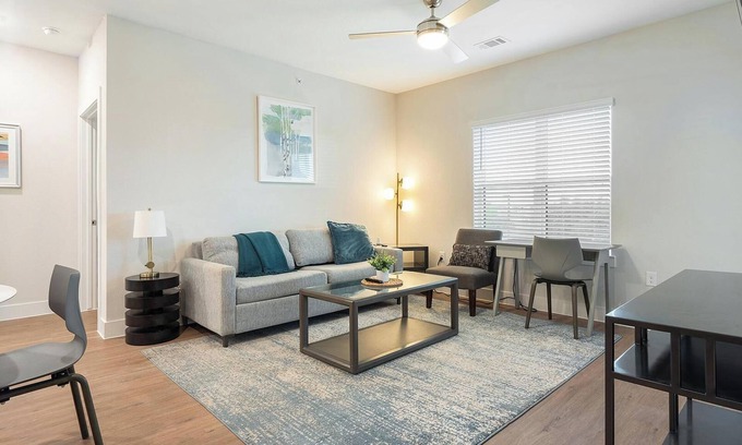 Seguin Apartment | Landing | Modern 2BD, Gym, Pool