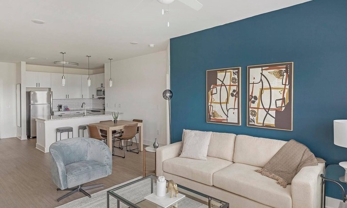 Athens Apartment | Landing | Modern 2BD, Yoga Studio, Pool