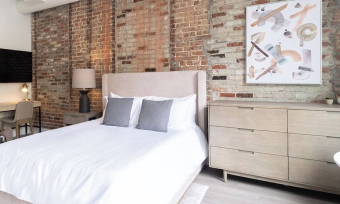 Five Points South Apartment | Landing | Modern Studio in Five Points South