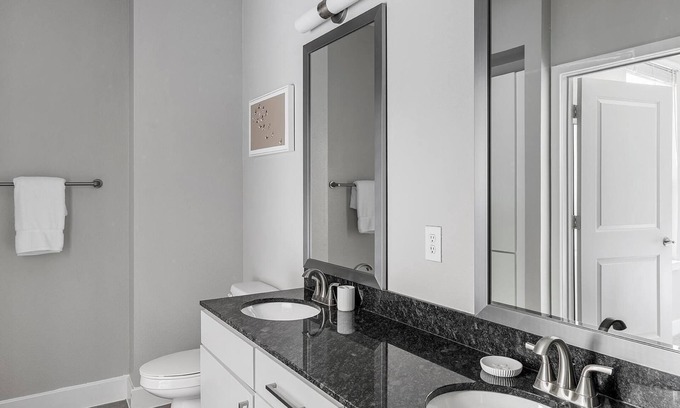 Allen Apartment | Landing | Spectacular 1BD, Clubhouse, Yoga Studio