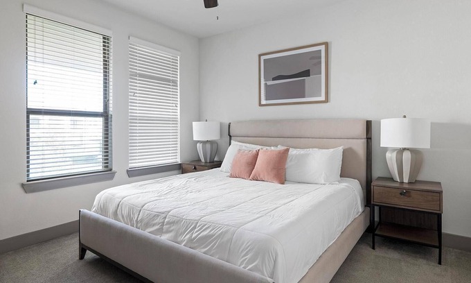 Manor Apartment | Landing | Spectacular 1BD, Pool, Courtyard
