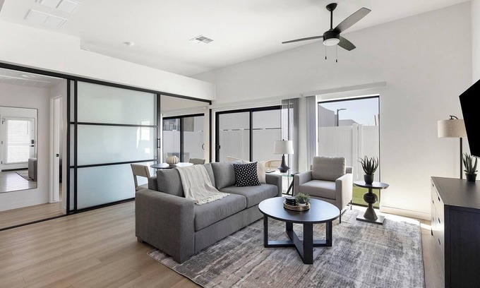 North Mountain Apartment | Landing | Spectacular 1BD, Clubhouse, Gym