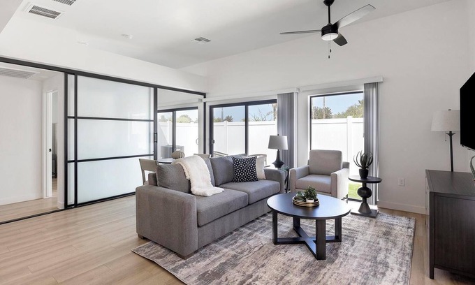 North Mountain Apartment | Landing | Spectacular 1BD, Pool, Clubhouse