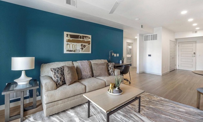North Mountain Apartment | Landing | Spectacular 1BD, Pool, Gym