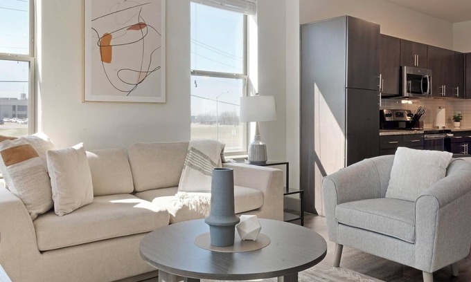 Haltom City Apartment | Landing | Spectacular 1BD, Pool, Gym