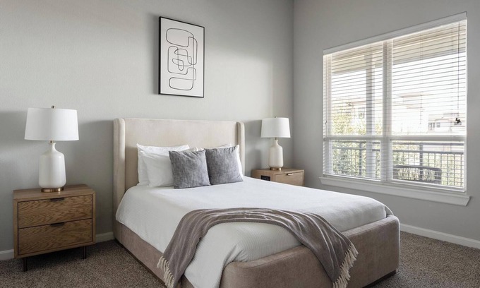 Buda Apartment | Landing | Stunning 1BD, Clubhouse, Gym