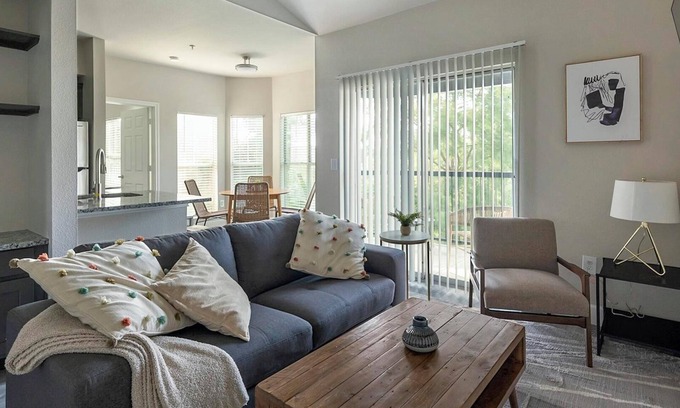 Richmond Apartment | Landing | Stunning 2BD, Pool, Clubhouse