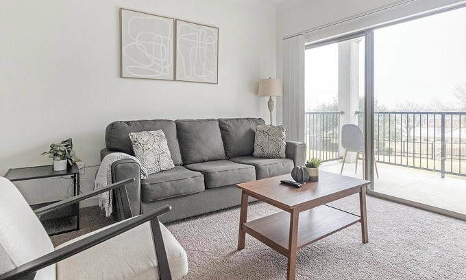 McNeil Apartment | Landing | Stylish 1BD, Pool, Clubhouse