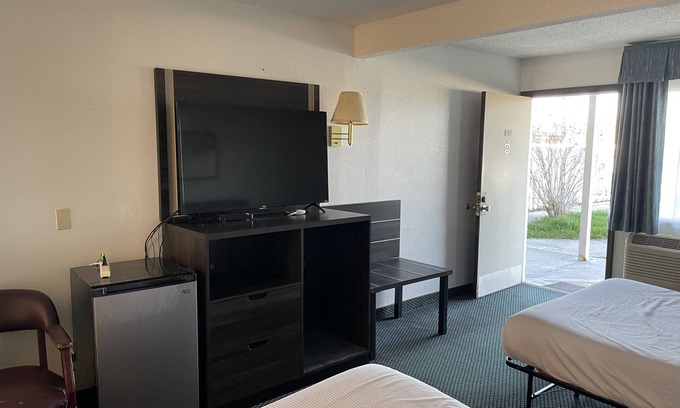 Osawatomie Hotel | Landmark Inn