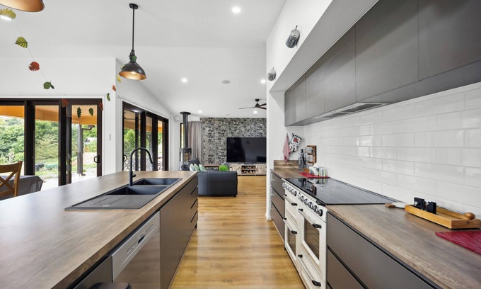 North Tamborine House | Landoma Lodge Tamborine Mountain