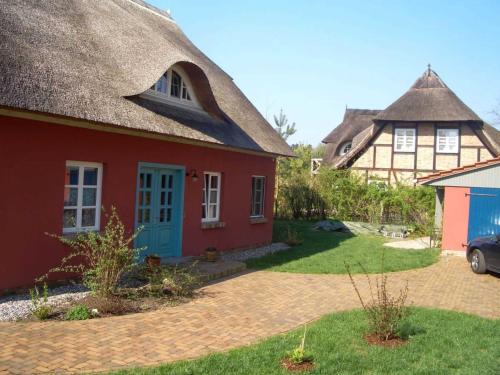 Morgenitz House | Landschek, Ferienhaushälfte "Das Ulmenhaus"