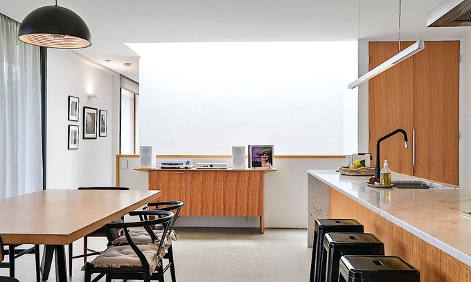 Launceston CBD House | Lane House: 2 BR, 2 BA in Launceston, Sleeps 4