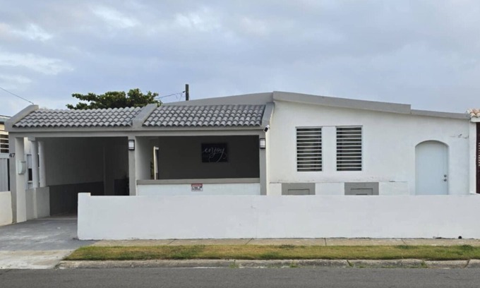 Hato Arriba House | Lane Oceanview Villa - 3 Bedroom House, Arecibo