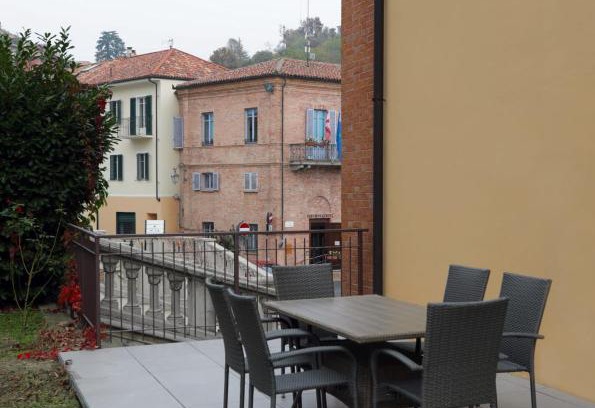 Monforte d'Alba Apartment | Langhe Apartament