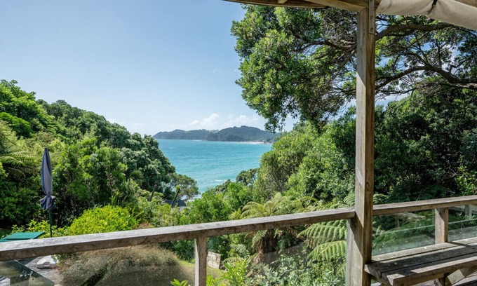 Waipu Cottage | Langs Hideaway - Langs Beach Holiday Home