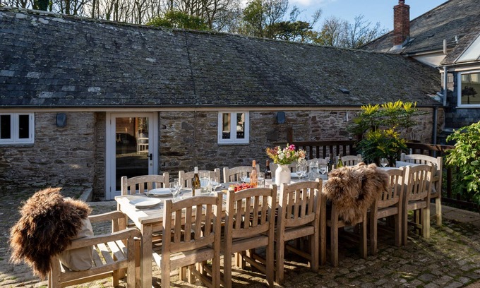 Saint Anns Chapel House | Langston House - a house that sleeps 14 guests in 7 bedrooms
