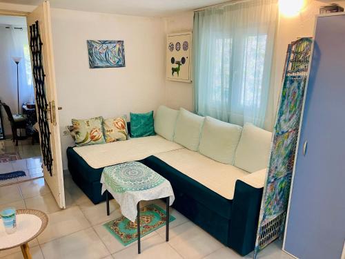 Risan House | Laniakea small apartment in shared house