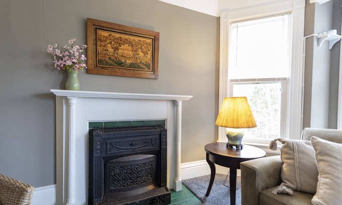 Wausau Apartment | Large 2 Bedroom 2 Bath Apartment in Historic Manson House