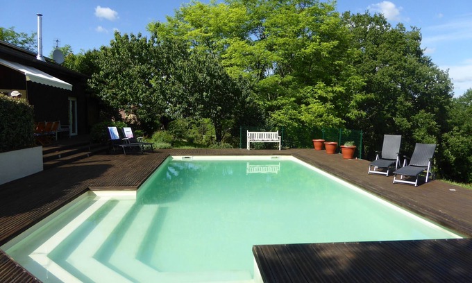 Le Buisson-de-Cadouin House | Large 4 Bedroom, 2 bathroom house with large private pool.