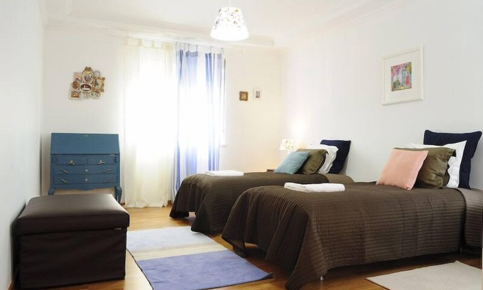 Santo Antonio Apartment | Large 5 Bedroom Apartment with Jacuzzi