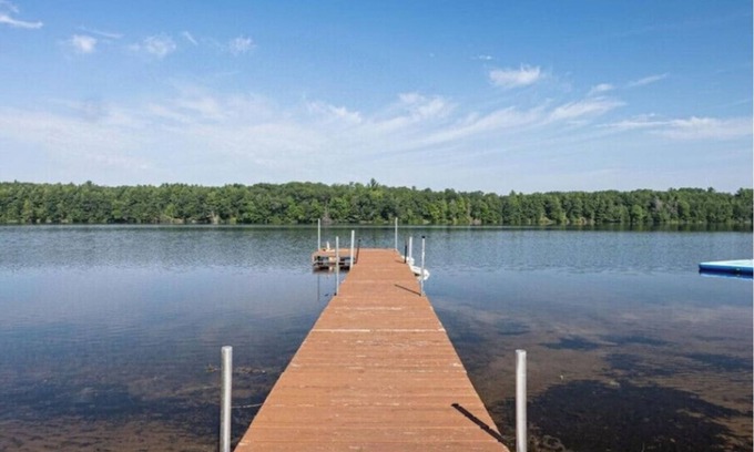 Siren Cabin | Large 7-bedroom cabin with beautiful views in welcoming Siren, Wi.