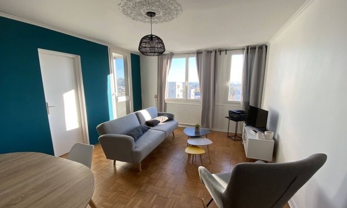 Valence Apartment | Large and beautiful apartment for 8 people