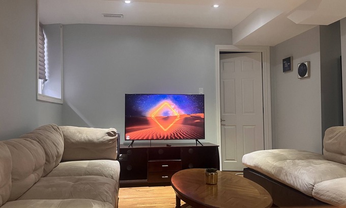 Brampton Apartment | Large and cozy 2 bedroom bast apt
