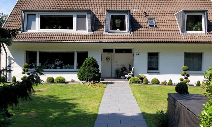 Lennep Condo | large apartment for nature conservation forest, tank dam