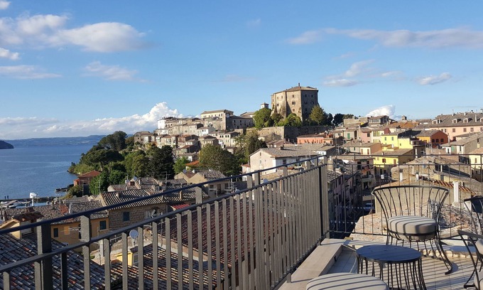 Capodimonte Apartment | Large apartment in the center with stunning views and private garden