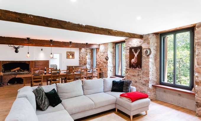 Formigueres House | Large apartment with lots of character in the heart of Formiguères