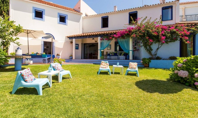 Sao Martinho do Porto House | Large architect-designed house with garden & sea view, 3-minute walk from the beach