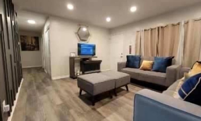Gary House | Large backyard, Landscaped one Storey Home!