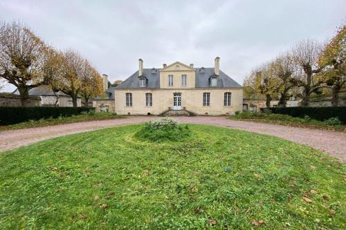 Feuguerolles-Bully House | Large castle with garden near Caen