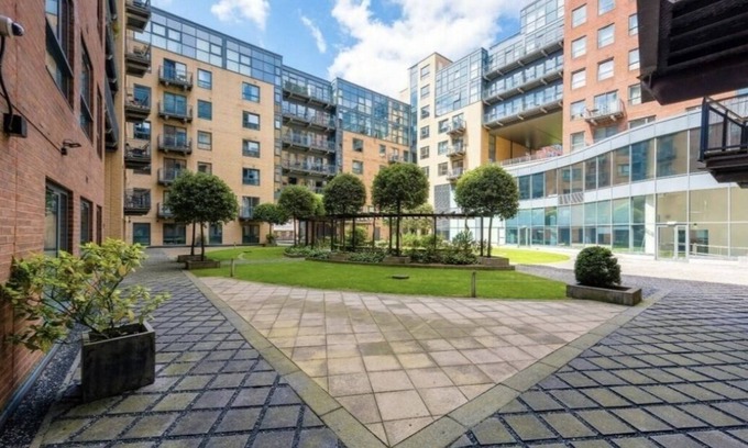 Sheffield Apartment | Large Centrally Located 2bed Apartment
