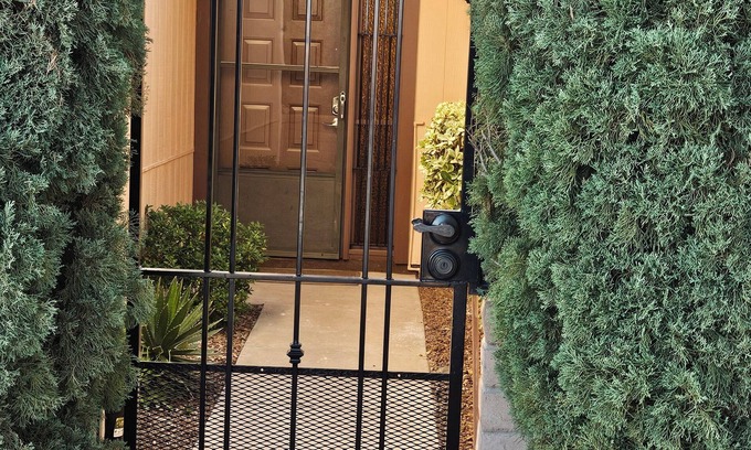 Desert Hills Estates House | Large charming 2-bedroom house with WiFi, AC in fabulous Green Valley