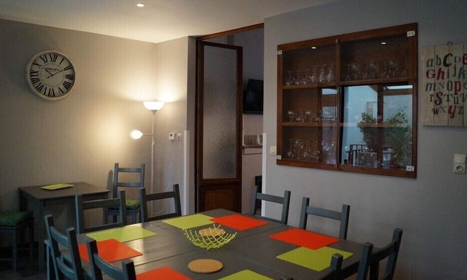 Beloeil House | Large comfortable house for 8 people