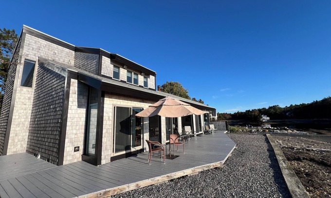 Harpswell House | Large contemporary home with expansive open ocean views!