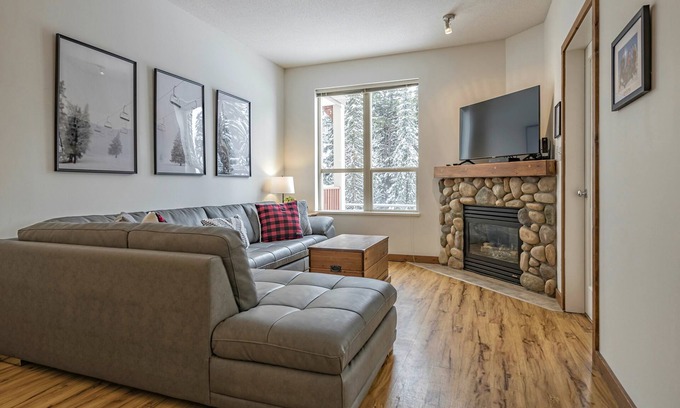 Silver Star Mountain Condo | Large corner unit in Creekside - perfect location close to the trails & village!
