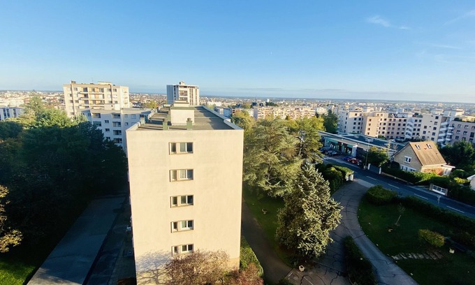 Talant Apartment | Large, cosy T2 near downtown